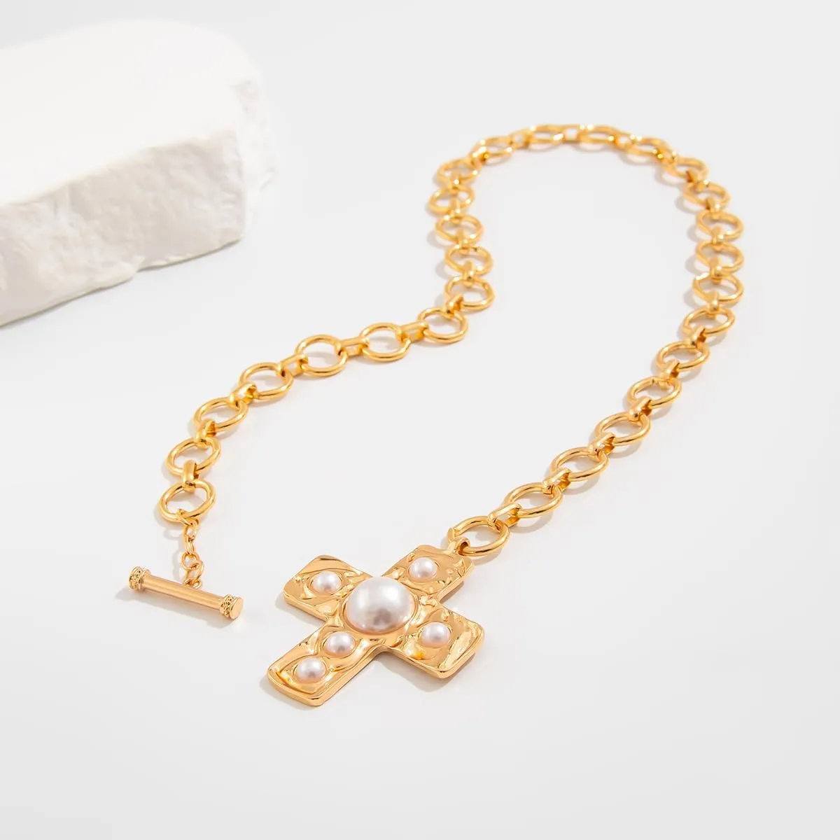 Chunky Gold Necklace for Women Trendy Chunky Cross Necklace for Women Gold Statement Necklace Silver Chunky Necklaces for Women Big Cross Necklace Large Gold Cross Necklace for Women Chunky Gold Jewelry
