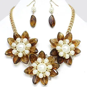 iLLASPARKZ Chunky Pearl Acrylic Flower Necklace